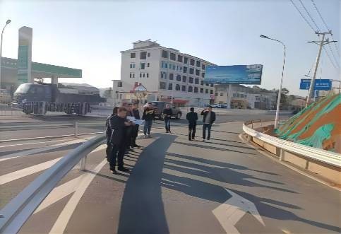 瀏陽歡樂城項(xiàng)目道路開口保障公路和公路附屬設(shè)施質(zhì)量和安全技術(shù)評價(jià)通過專家驗(yàn)收